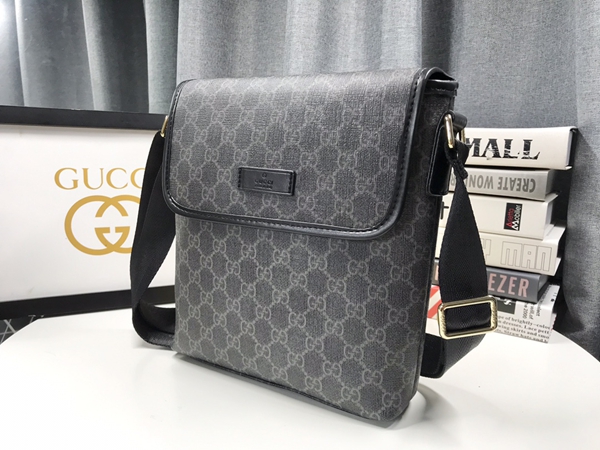 激安グッチバッグコピー側面デザイン